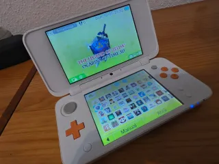 Nintendo New 2DS XL Blanca y Naranja