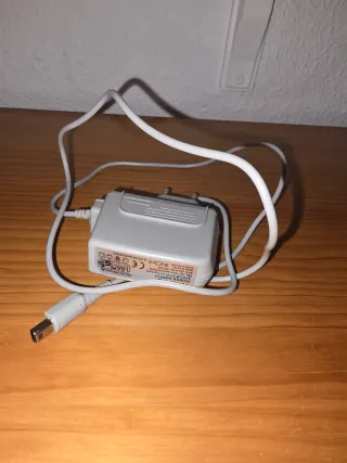 Nintendo New 2DS XL Blanca y Naranja