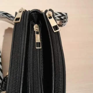 Bolso Negro Mujer Correa Estampada
