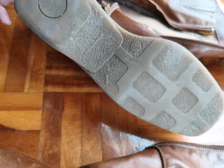 Botas altas de piel Patricia Miller marrones