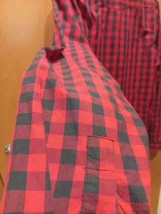 Camisa Zara cuadros rojo y negro