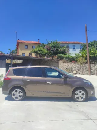 Renault Grand Scenic 2010