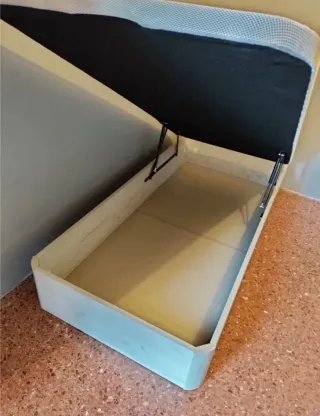 Cama canapé y colchón matrimonio