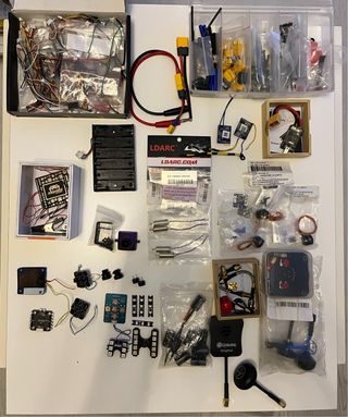 Lote FPV + Drones + Taller, Completo