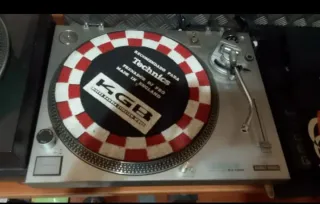 Akiyama DJ1200 Tocadiscos Profesional