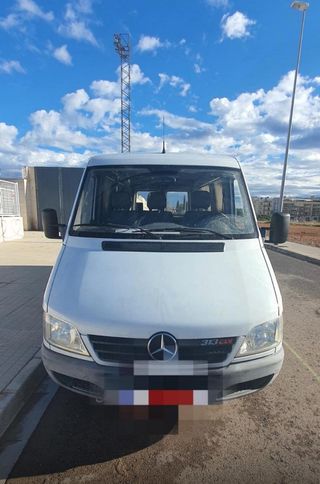 Mercedes-Benz eSprinter 2003