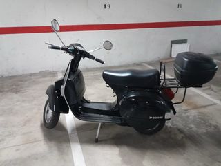 Vespa Iris 200 Negra