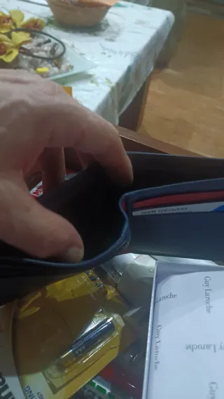 Cartera Billetera  Sin usarse piel