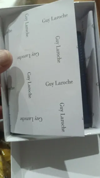 Cartera Billetera  Sin usarse piel