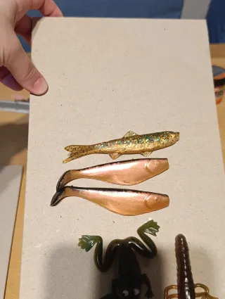 Lote variado de señuelos pesca