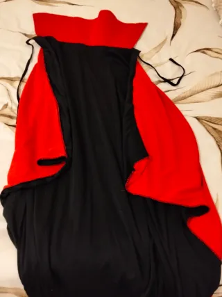 Capa Drácula Adulto Talla L - XL