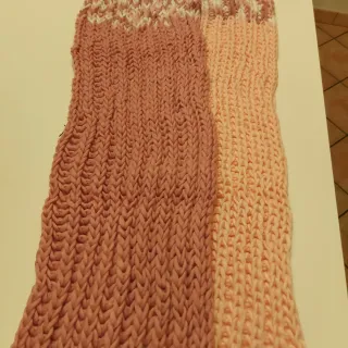 Sciarpa colorata con frange