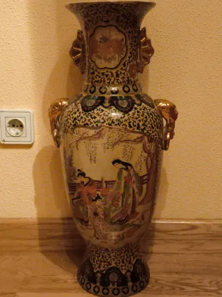 GRAN JARRON ORIENTAL DE PORCELANA DECORATIVO