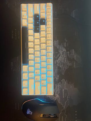 PC Gamer Completo Blanco y Multicolor