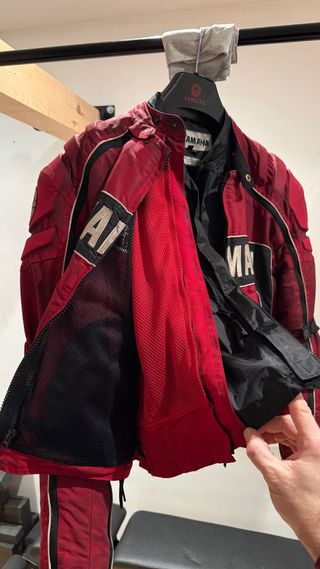 Chaqueta Yamaha Roja Talla M