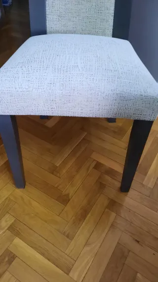 Mesa comedor extensible y 4 sillas