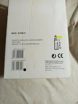 Foco de techo moderno plateado