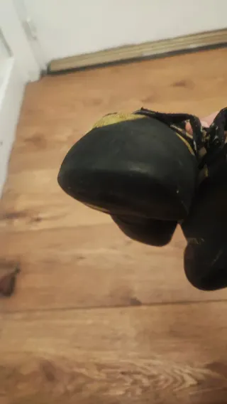 Pies de gato Sportiva Miura,