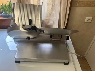 Cortafiambres profesional. Corta fiambres MOEBBA