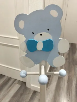 Perchero infantil oso azul