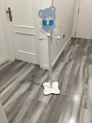 Perchero infantil oso azul