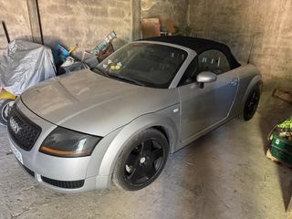 Audi TT Roadster mk1
