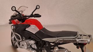 MOTO BMW 1200 ( MAQUETA )