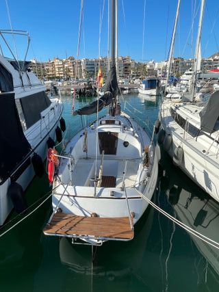 Velero Puma 26 con amarre en Puerto Alcúdia
