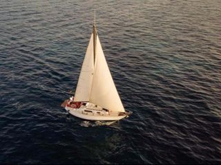 Velero Puma 26 con amarre en Puerto Alcúdia