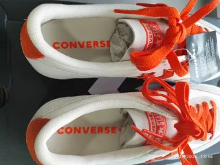 Converse Beige y Naranja Talla 42