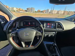 SEAT Leon 2018 FR Plus SC Gris