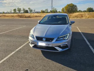 SEAT Leon 2018 FR Plus SC Gris