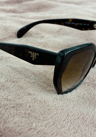 Gafas de sol Prada negras