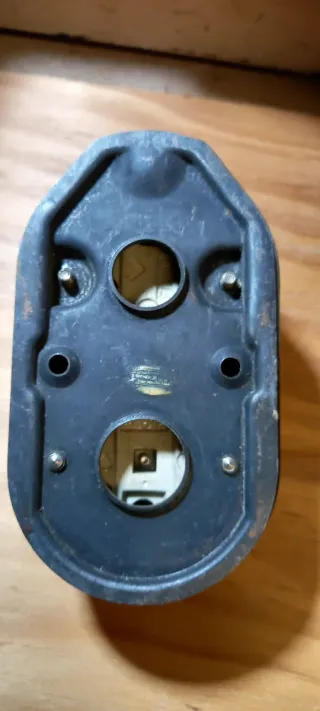 Interruptor y enchufe de baquelita