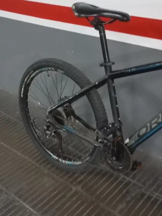 Bicicleta de montaña Orbea negra, talla S