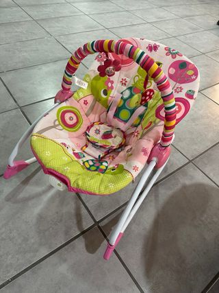 Hamaca balancín infantil con vibración