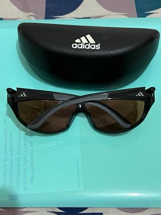 Gafas de sol Adidas negras