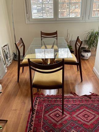 Mesa de comedor cristal y madera