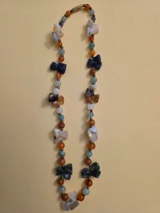 Collar corto piedras multicolor