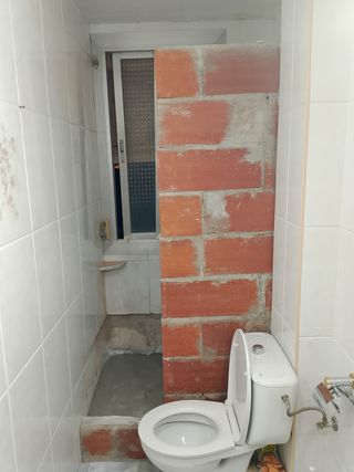 Necesito poner rachola suelo+en el muro