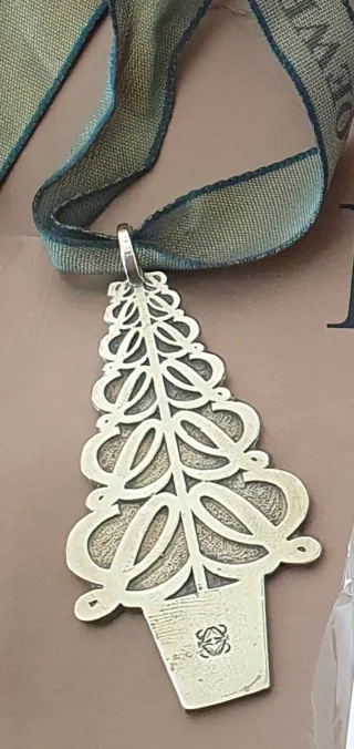 Colgante árbol Loewe dorado y verde