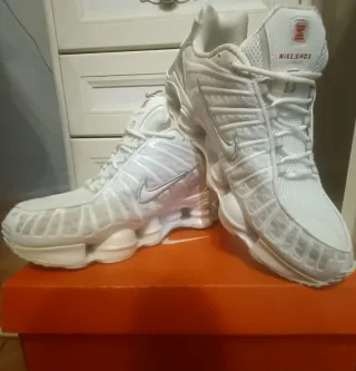 Nike Shox Bianche Argento