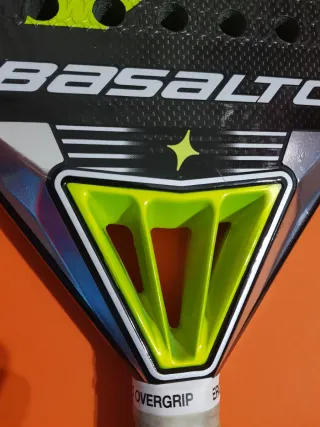 RAQUETA PADEL BASALTO