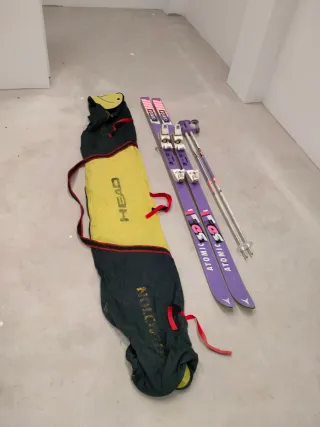 Esquís Salomon Morados con Bastones