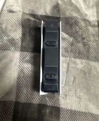 Mando PS5 Roto y base de carga