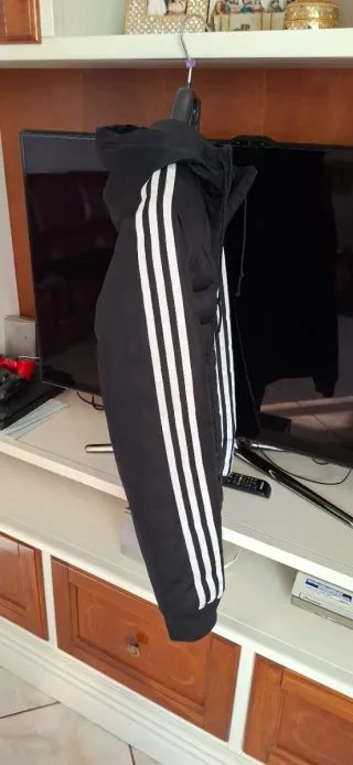 Giubbino Adidas nero con cappuccio