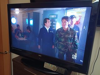 Televisor OKI 32 Negro, mando incluido