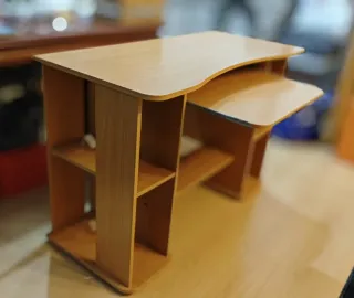 Escritorio madera color cerezo