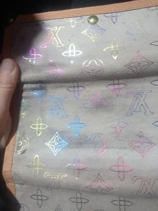 Cartera Louis Vuitton Roja y Beige