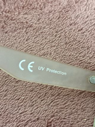 Gafas de sol plateadas